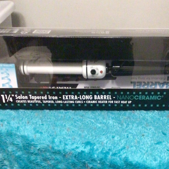 HOT TOOLS EXTRA TAPERED 1 1/4” barrel  NIB main image 6